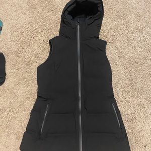 Lululemon size 8 “Sleet to street” vest. BNWOT.